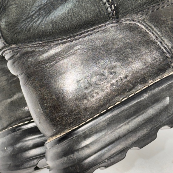 UGG Australia Brooks Tall Black Shearling Leather Sheepskin Lined Boots Womens 7 - Picture 6 of 13